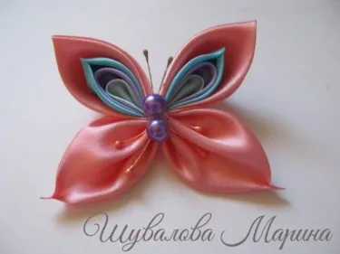 Fluture de panglici de satin, o clasă de master