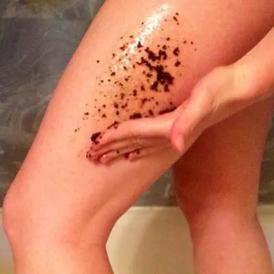 exfoliant anti-celulita la domiciliu cu cafea, corp fierbinte comentarii de fitness