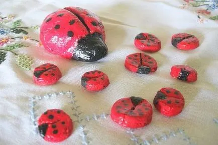 Ladybird din resturi de materiale
