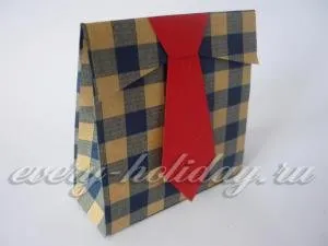 Pungă de hârtie cu mâinile sale o clasă de master la 23 februarie (Master class) Pungă de hârtie cu mâinile sale o clasă de master la 23 februarie