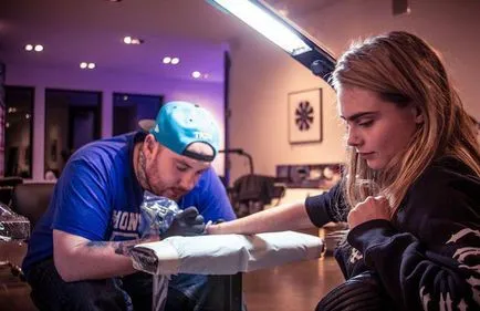 Cum să bată un tatuaj