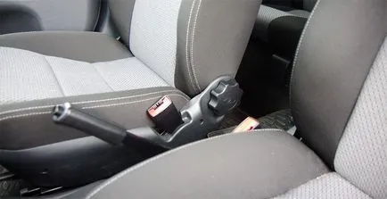 Ce se întâmplă dacă te duci la frâna de mână