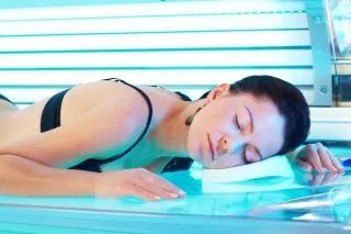 Ce se întâmplă dacă ars în solar nu intra in panica - toate fixabil - pulsul frumuseții feminine și modă