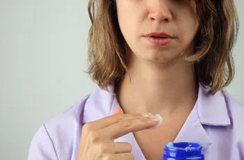 Zinc unguent acnee, eficacitatea, utilizarea, prevenirea bolilor acnee
