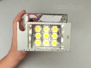 Noi pe reflectorul a condus 50W de gunoi cu mâinile