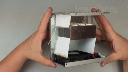 Noi pe reflectorul a condus 50W de gunoi cu mâinile