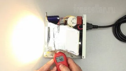 Noi pe reflectorul a condus 50W de gunoi cu mâinile