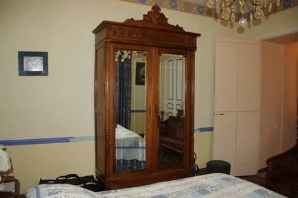 Decorul vechi ușile dulapului COUPE și un propriile mâini cu ajutorul tapet și panouri, idei de design