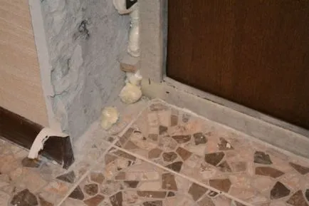 Efectuarea pantele la ușa din față a alegerea materialului și ordinea de instalare cu propriile mâini