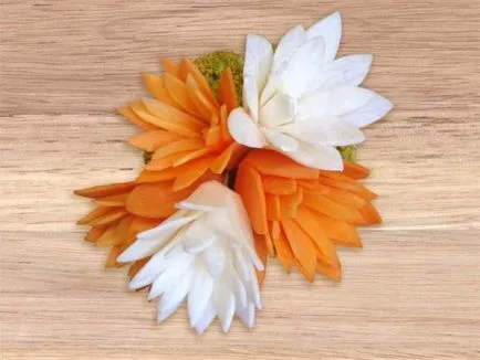 Flori, lebădă, decorare de legume și fructe