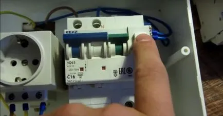 Întrerupătoare de urgență - ce este, principiul de funcționare, modul de a alege tipurile și producătorii Abb, IEK, Legrand (întrerupătoare de circuit de urgență preț) Întrerupătoare de urgență - ce este, principiul de funcționare, modul de a alege tipurile și producătorii Abb, IEK, Legrand,