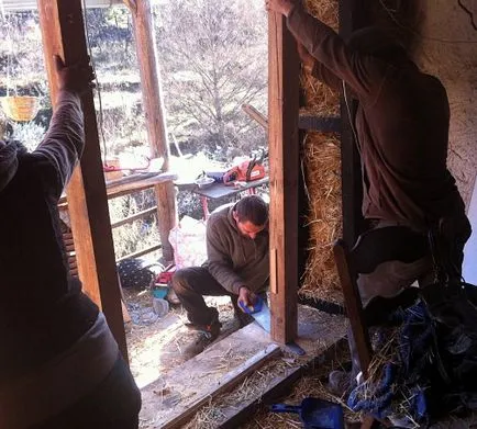 Dezmembrează ușile în apartament cu mâinile sale, portalul de construcție