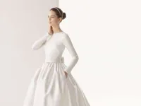 Design exclusiv al sălii de nunta cu mâinile sale, folosind lumina și soluții practice