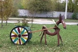 Figurile de la anvelopele la grădină, cu propriile sale mâini (video) (anvelope) Cifrele din anvelopele la grădină, cu propriile sale mâini (video)