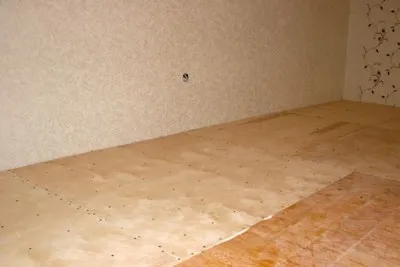 Placaj Grad 4 aprilie ceea ce este și ce prețul său