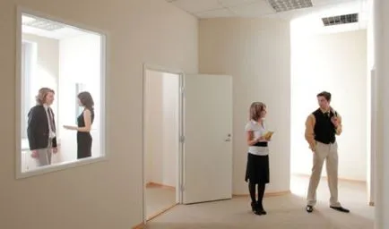 Există un birou, o afacere deschide