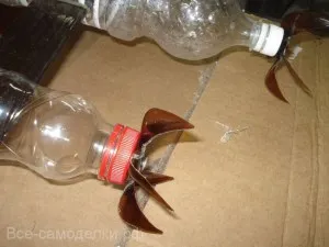 giruetă de sticle din plastic (moară de vânt), toate de casă