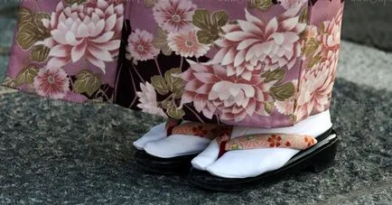 Japantravel - încălțăminte tradițională japoneză (încălțăminte tradițională japoneză) Japantravel - Pantofi tradiționale japoneze