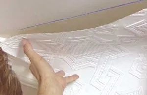 Cum să stea pe tapet pas tavan tine pas planul și video