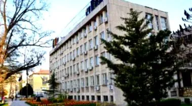 двох чоловіків тулча