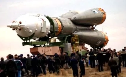 січень