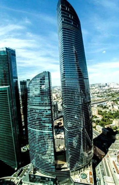 година