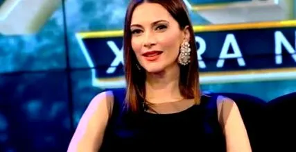 прекинува
