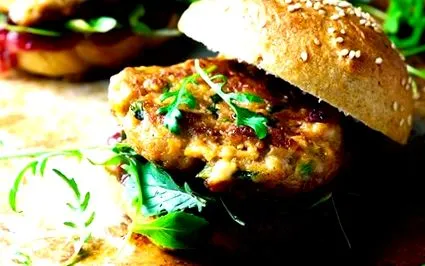 hamburger őszibarackkal tarhonya