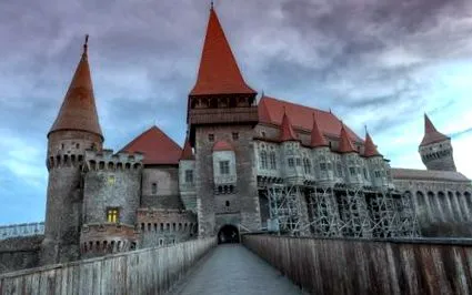 kastélya