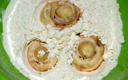 gomba kaporral