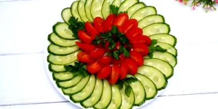 zöldséges asztalhoz