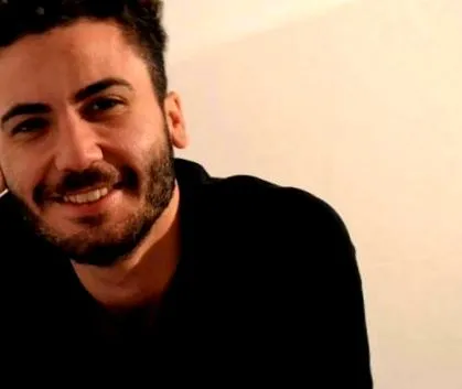 zabrániť