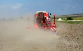 вода почвата