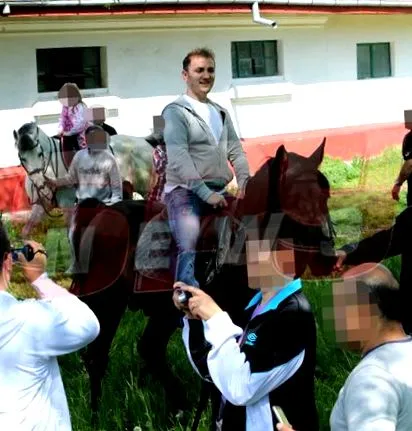 побачили