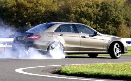 mercedes-amg ellenáll