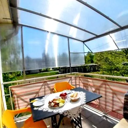 apartman Beszélt