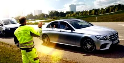 mercedes-benz випадку