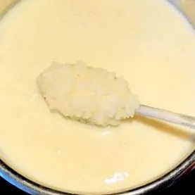 škoricovým