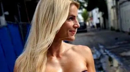објавува објавува