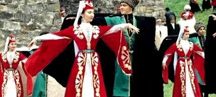 чеченците презиме