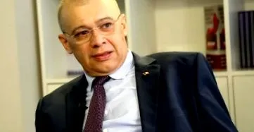 підкорила королева