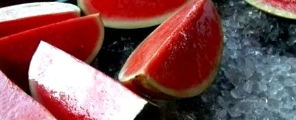 наріжте кубиками