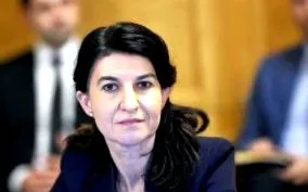 állam