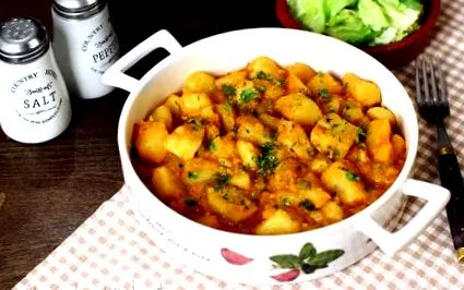 burgonyapörkölt