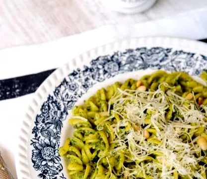szósszal pesto