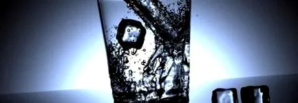 водата