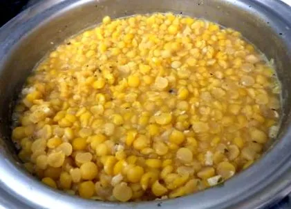 különösen