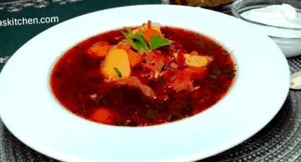 Црвен борш кујна