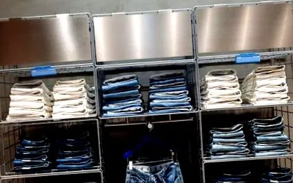 jeans
