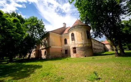 клужі місць
